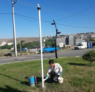 عملیات رنگ آمیزی تأسیسات شهری توسط واحد زیبا سازی