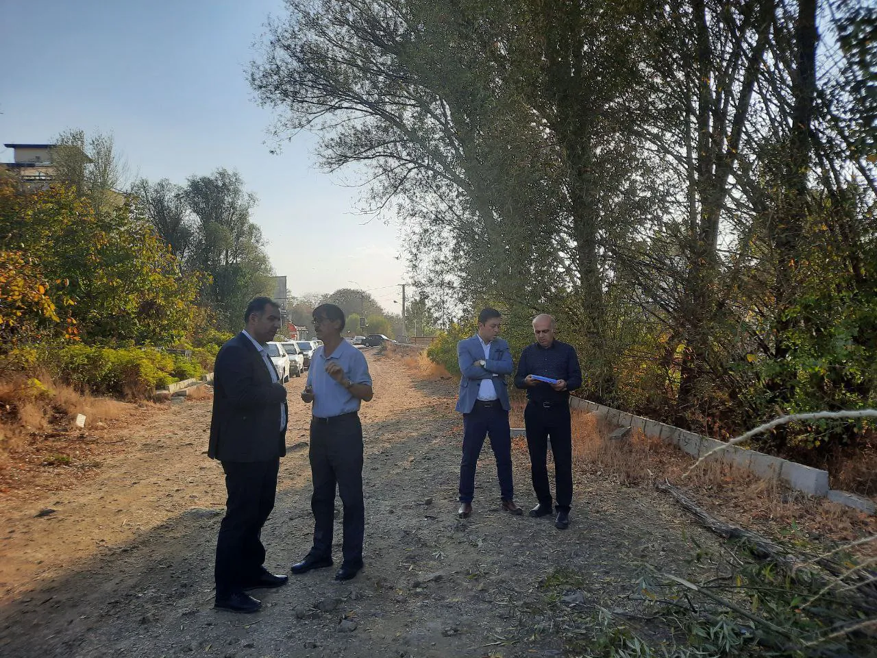 عملیات اجرای دیوار حایل رودخانه نمین چای