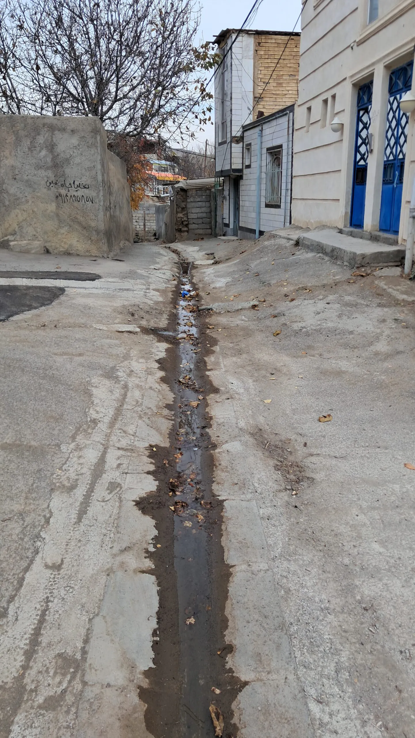 زیرسازی و آسفالت ریزی کوچه های محله امام حسین(ع)