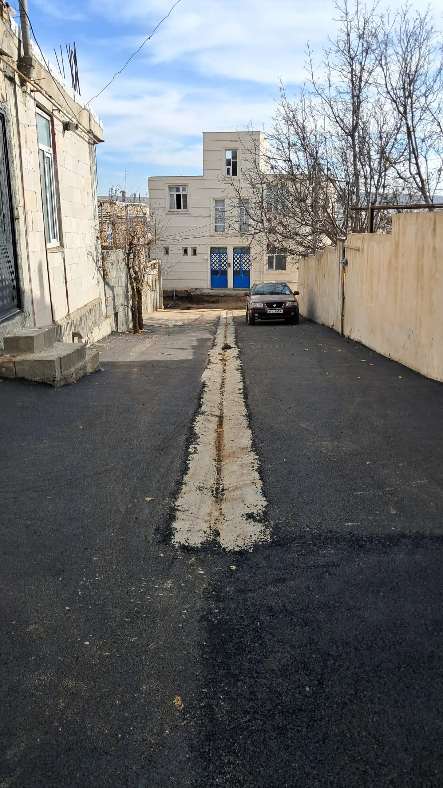 زیرسازی و آسفالت ریزی کوچه های محله امام حسین(ع)