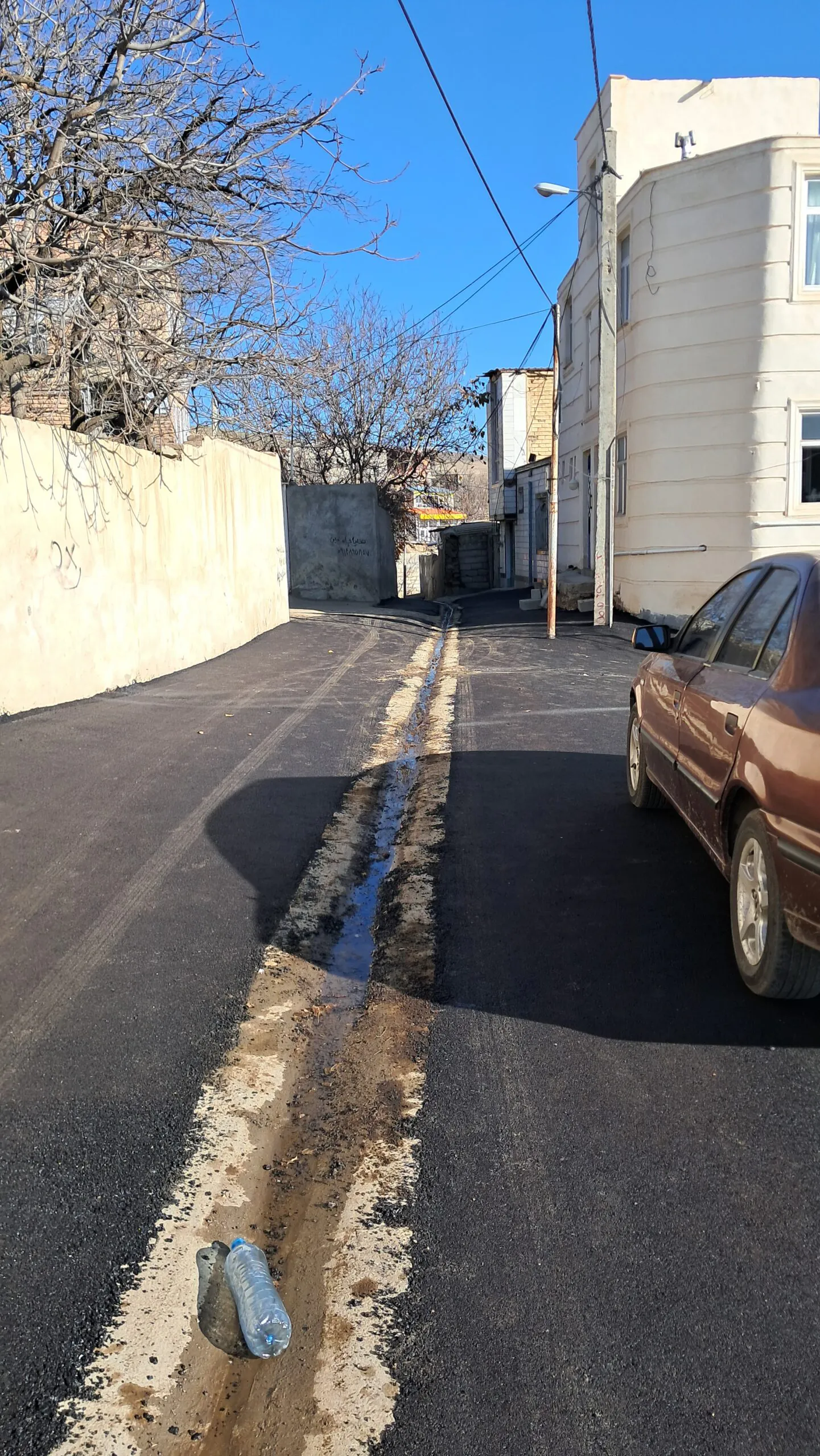 زیرسازی و آسفالت ریزی کوچه های محله امام حسین(ع)