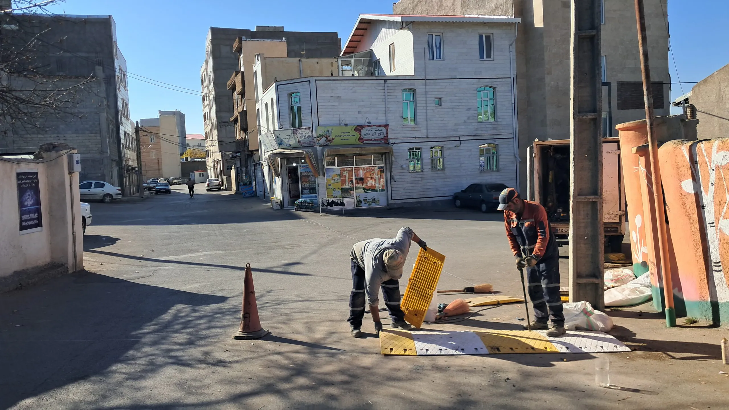 نصب سرعت گیر در ابتدای خیابان شهید بهشتی