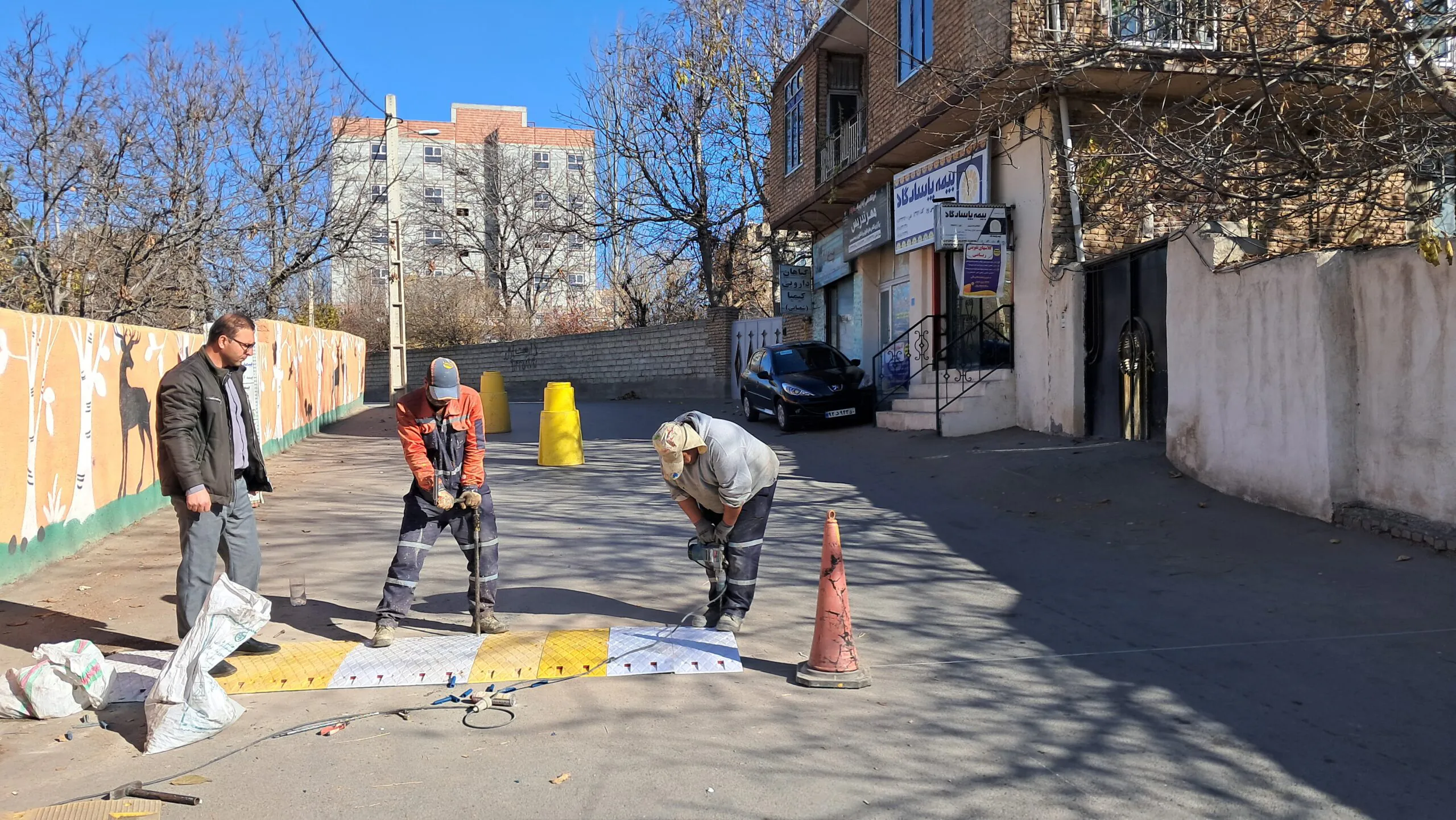 نصب سرعت گیر در ابتدای خیابان شهید بهشتی