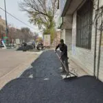 زیرسازی و آسفالت ریزی پیاده رو بلوار امام خمینی(ره)