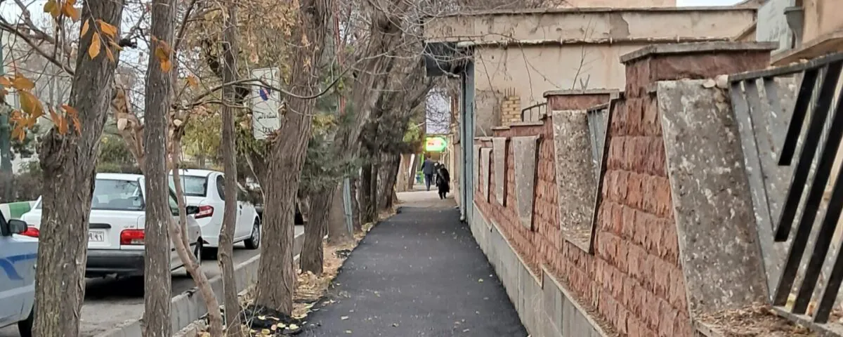 زیرسازی و آسفالت ریزی پیاده رو بلوار امام خمینی(ره) زیرسازی و آسفالت ریزی پیاده رو بلوار امام خمینی(ره)