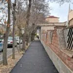 زیرسازی و آسفالت ریزی پیاده رو بلوار امام خمینی(ره)