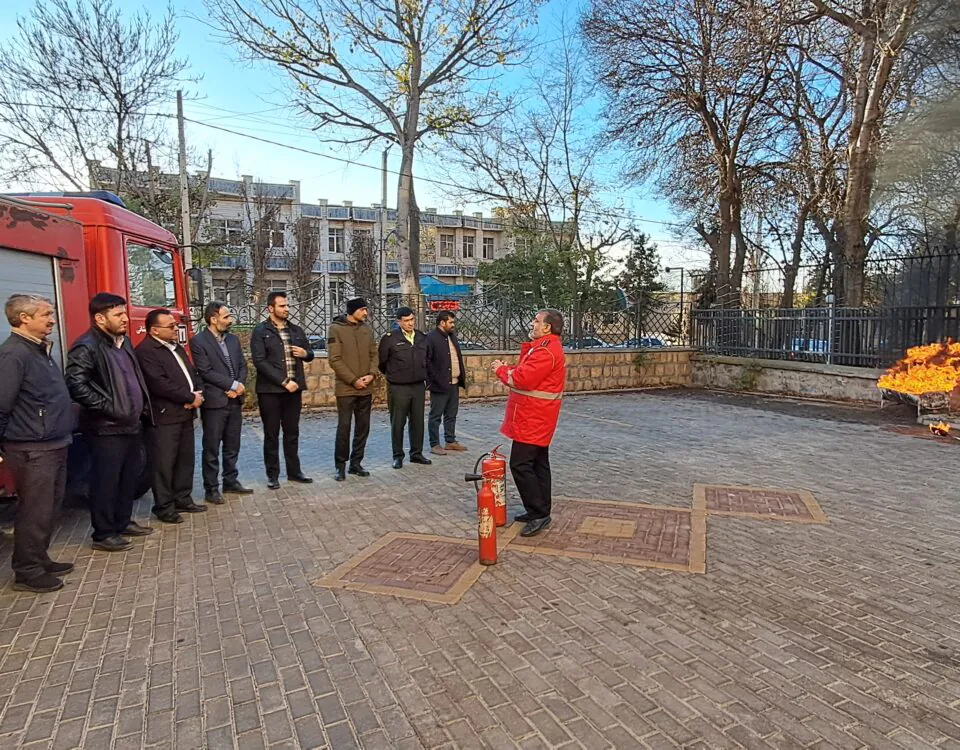 آموزش نحوه استفاده از کپسول های آتش نشانی آموزش نحوه استفاده از کپسول های آتش نشانی