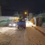 انجام عملیات نمک پاشی در سطح شهر انجام عملیات نمک پاشی در سطح شهر
