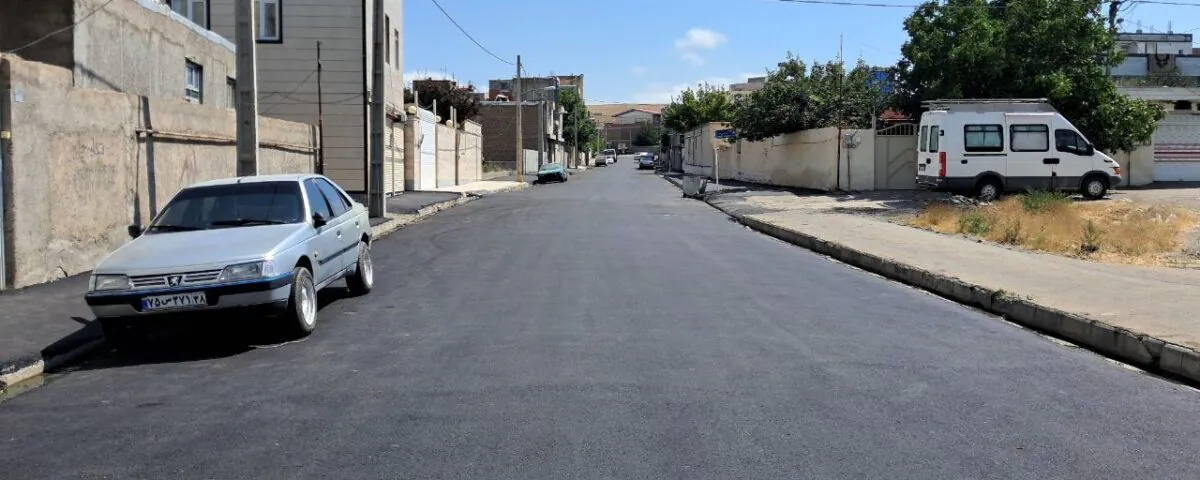 تداوم اجرای عملیات زیرسازی و آسفالت ریزی در نمین تداوم اجرای عملیات زیرسازی و آسفالت ریزی در نمین