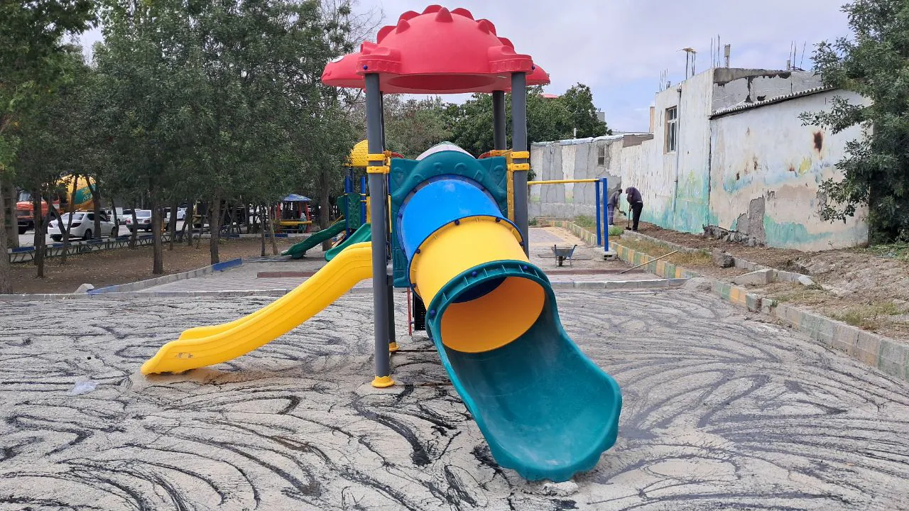 بهسازی و تجهیز بوستان سلامت واقع در کمربندی خانلی نمین