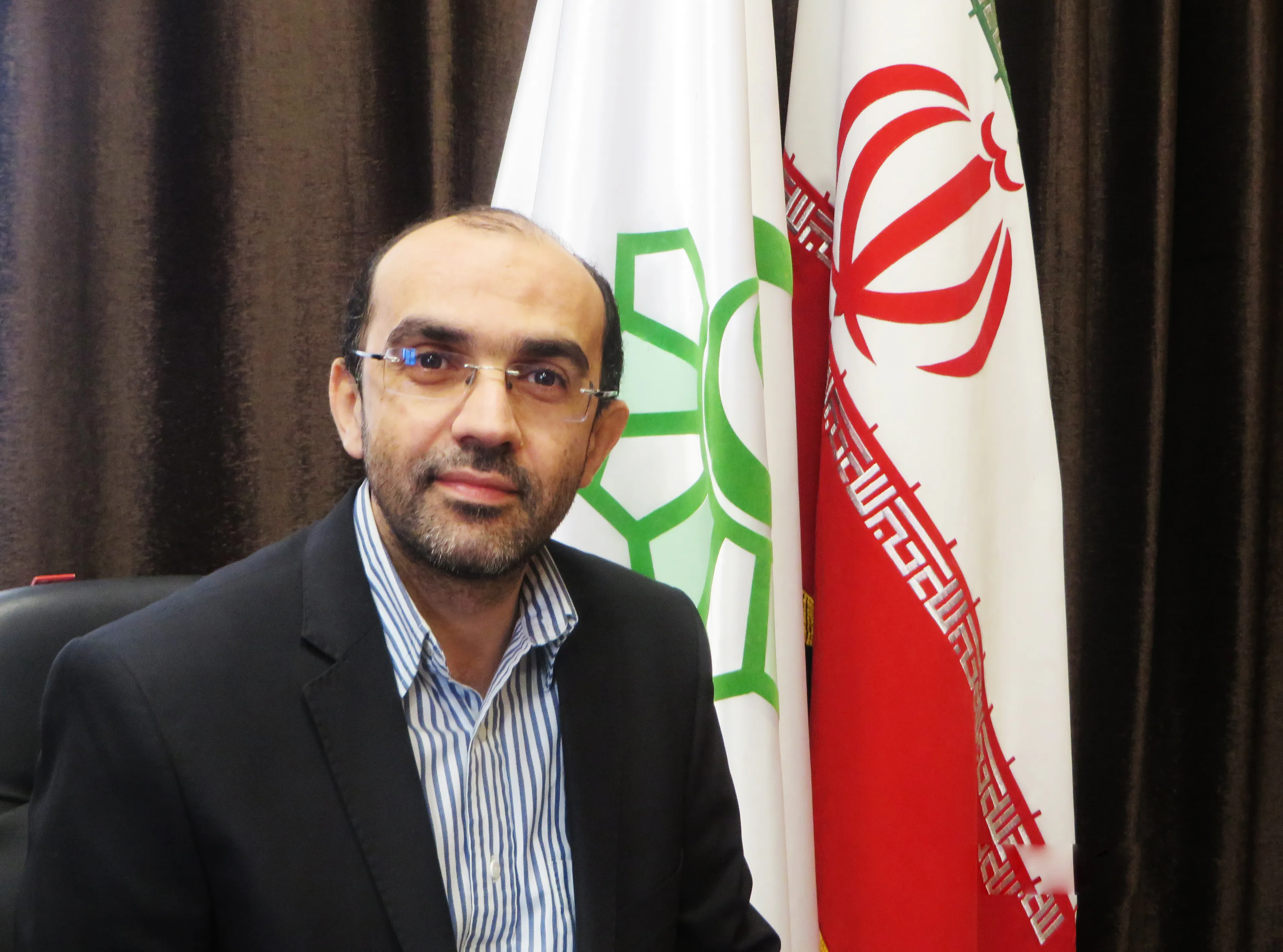 شهردار نمین: شهروندان با پرداخت عوارض در آبادانی شهر مشارکت نمایند.